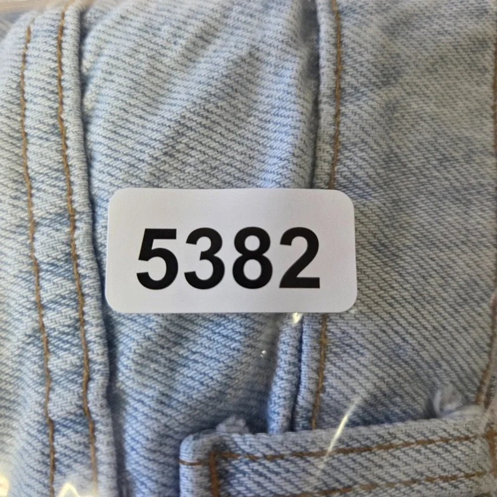 Vintage Levis Jeans Mens 32X32 Blue 840 Straight Mid Rise Light Wash 90s Denim